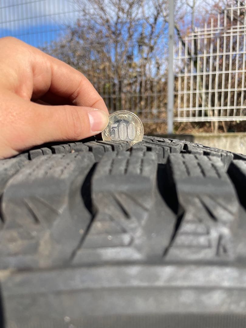 みえはる① BRIDGESTONE スタッドレスタイヤ235/55/R18