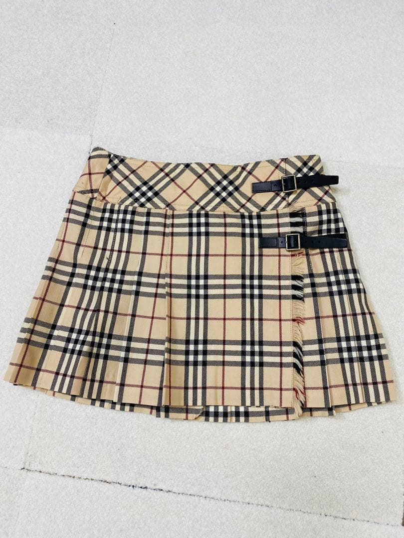 BURBERRY BLUE LABEL 牛革 2連ベルト プリーツミニスカート