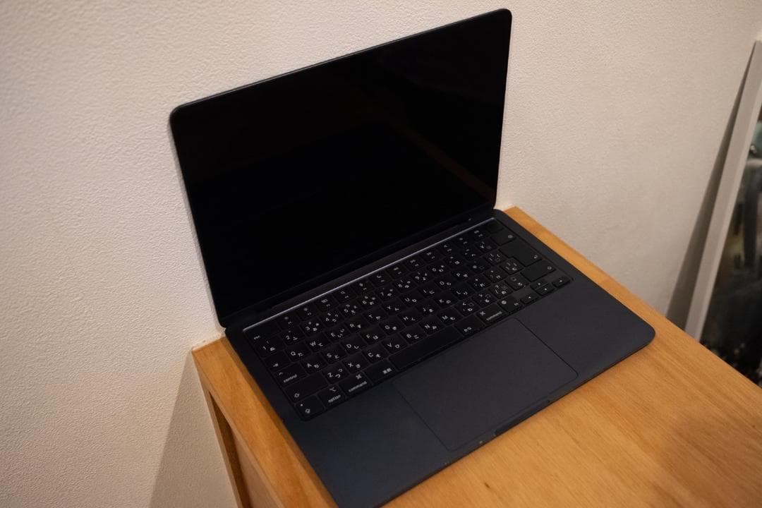 Apple M3搭載 MacBook Air ミッドナイト、8GBメモリ