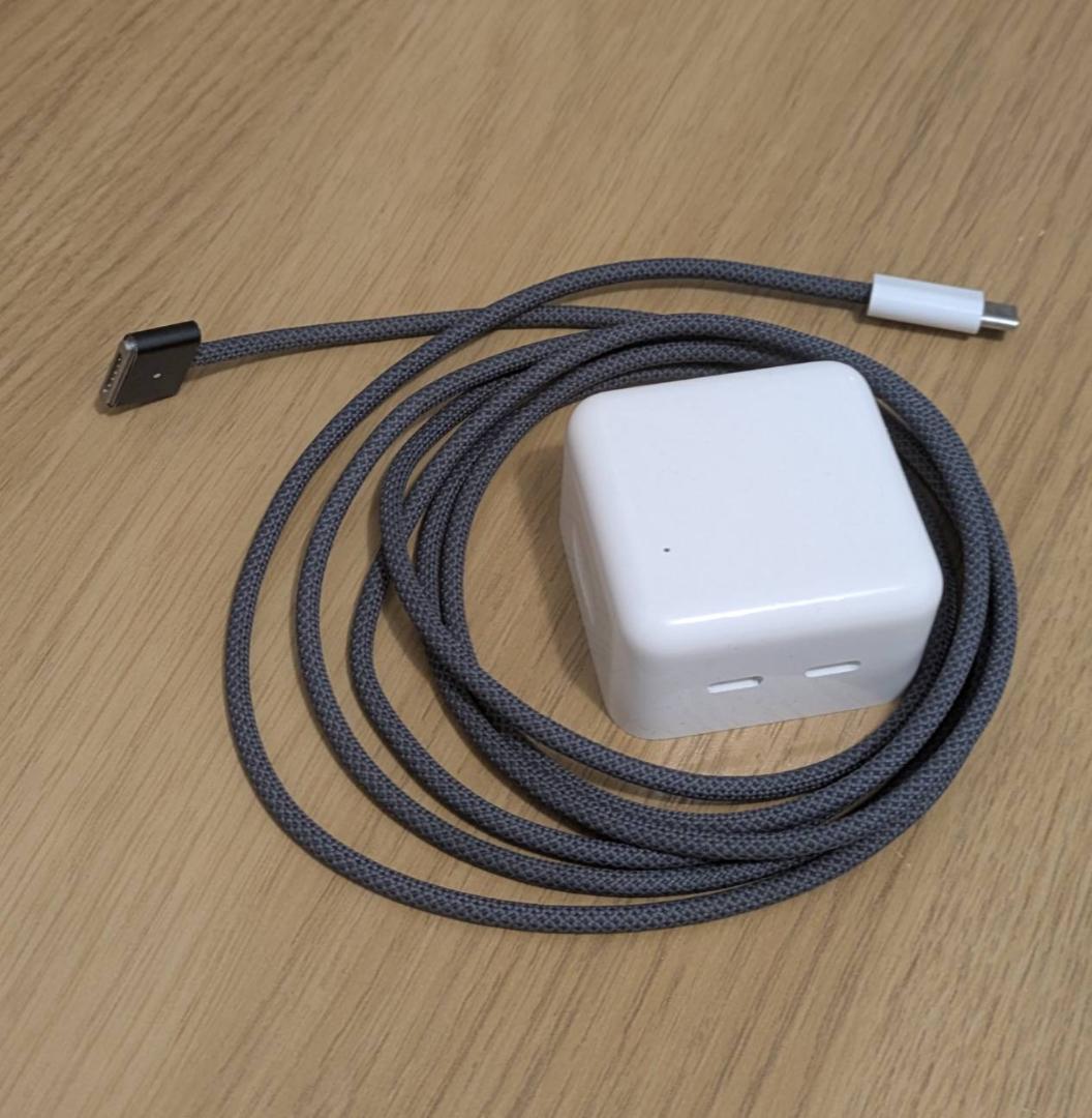 Apple M3搭載 MacBook Air ミッドナイト、8GBメモリ