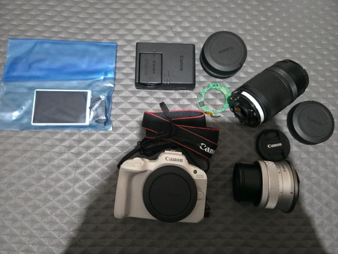 ジャンク品 Canon EOS デジタル一眼レフカメラ 本体とレンズ2本