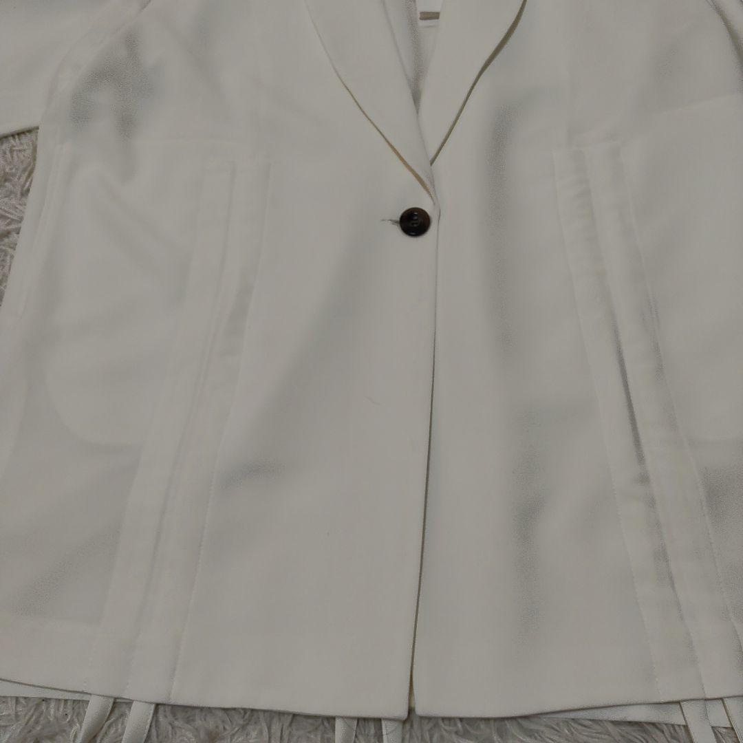 UN3D.　ヘムギャザージャケット　白　アンスリード