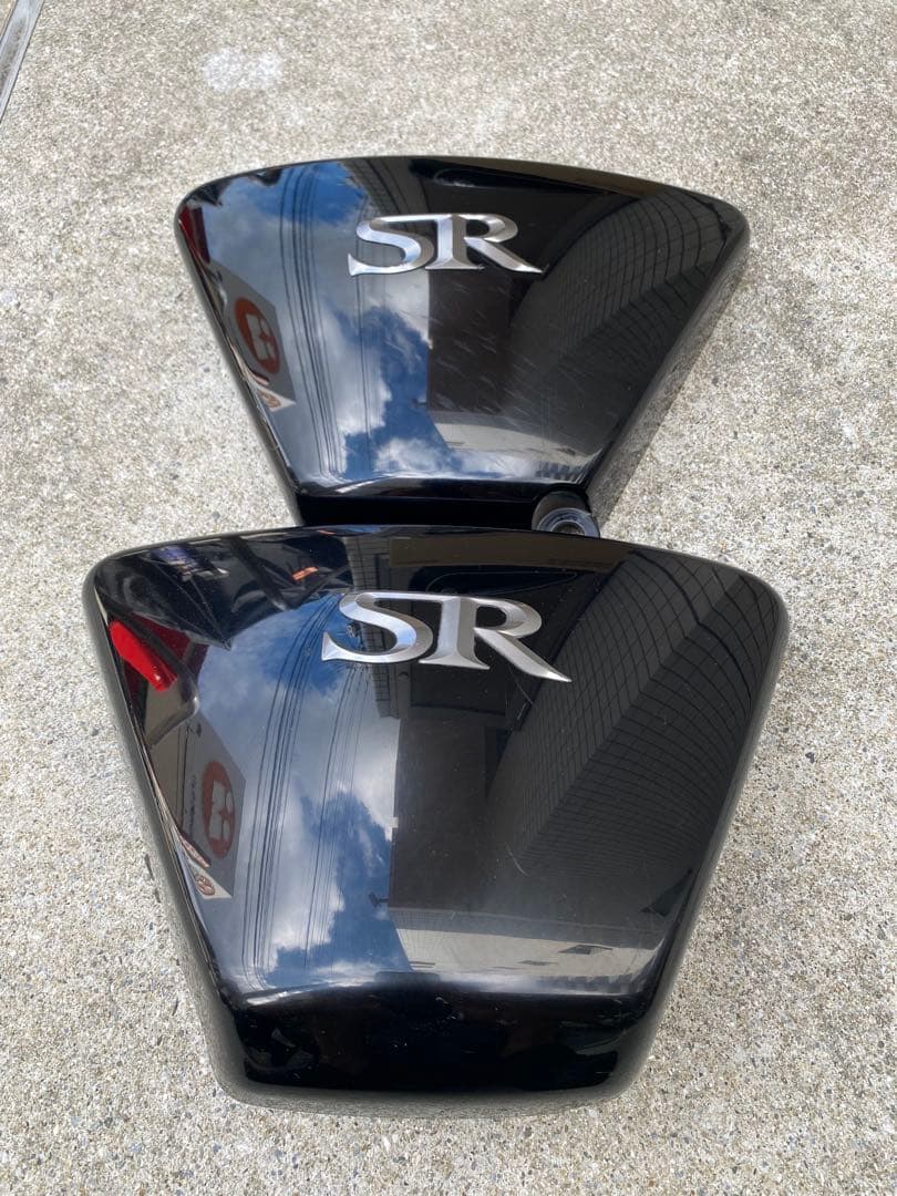 SR400 FIタンク　凹み有　エンブレム無し