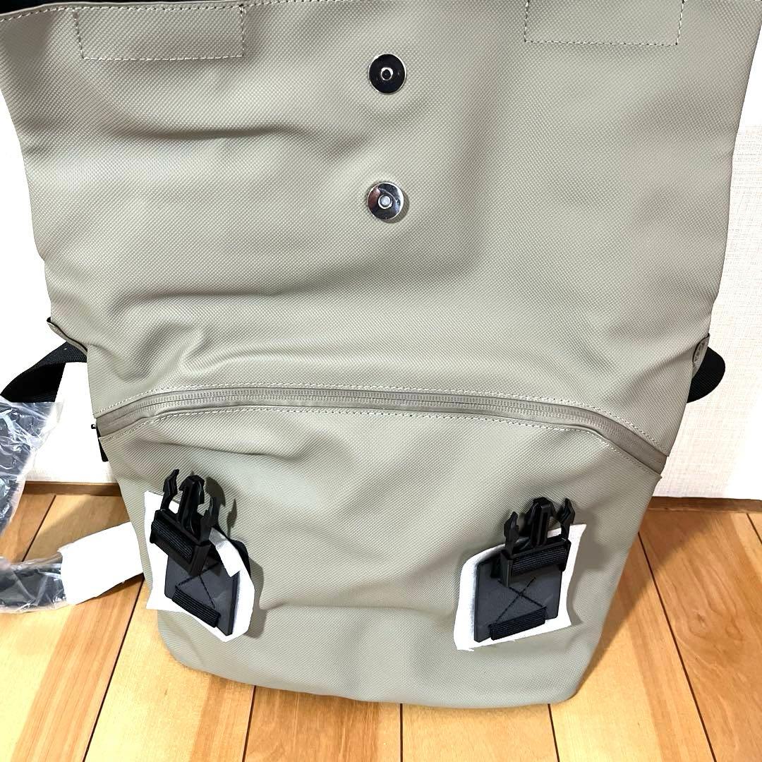 【未使用品】Lacosteメッセンジャーバッグ