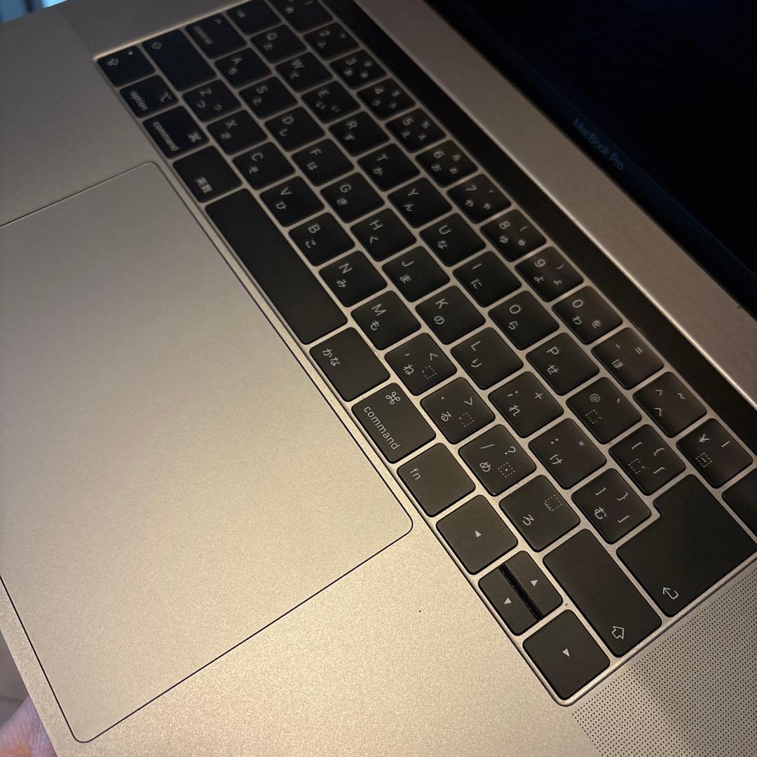 MacBook Pro 15.4インチ Intel Core i7 Win 10