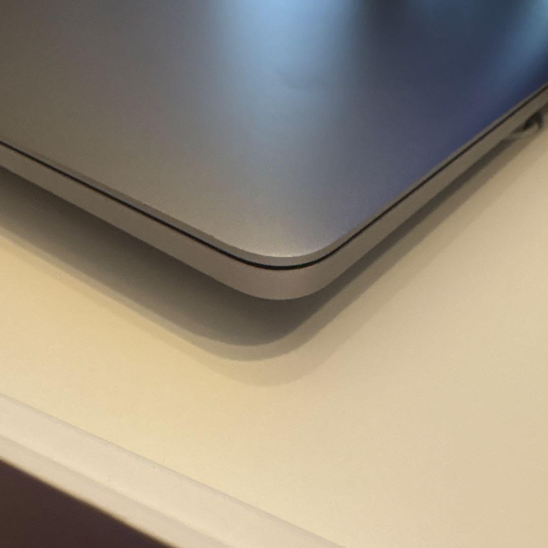 MacBook Pro 15.4インチ Intel Core i7 Win 10