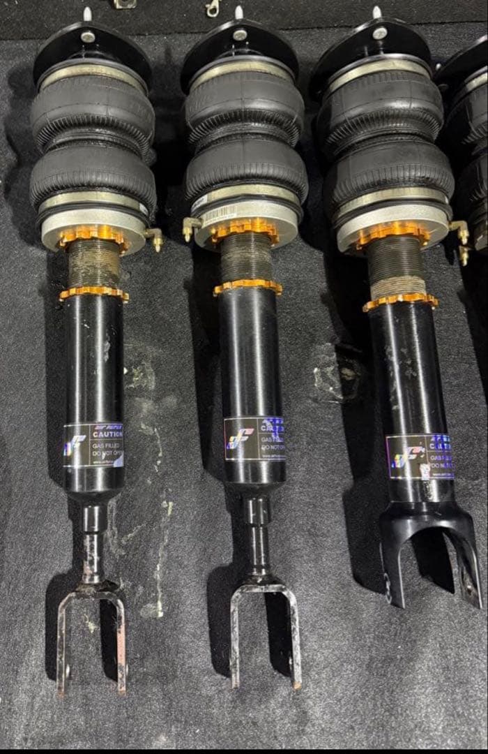 NISSAN DBA-YV37用 AIR FORCE エアサスペンション