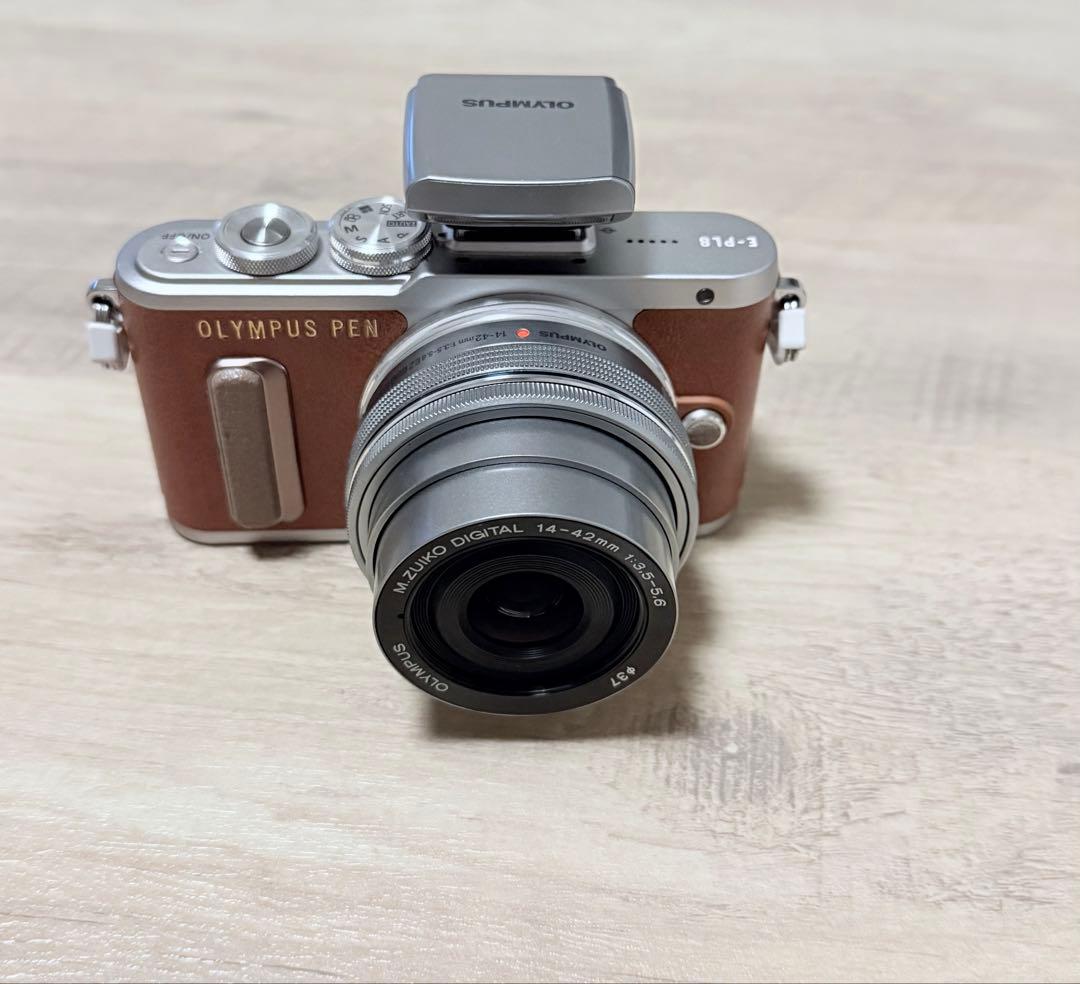 美品　OLYMPUS E−PL8 E-PL8 ミラーレス一眼レフ