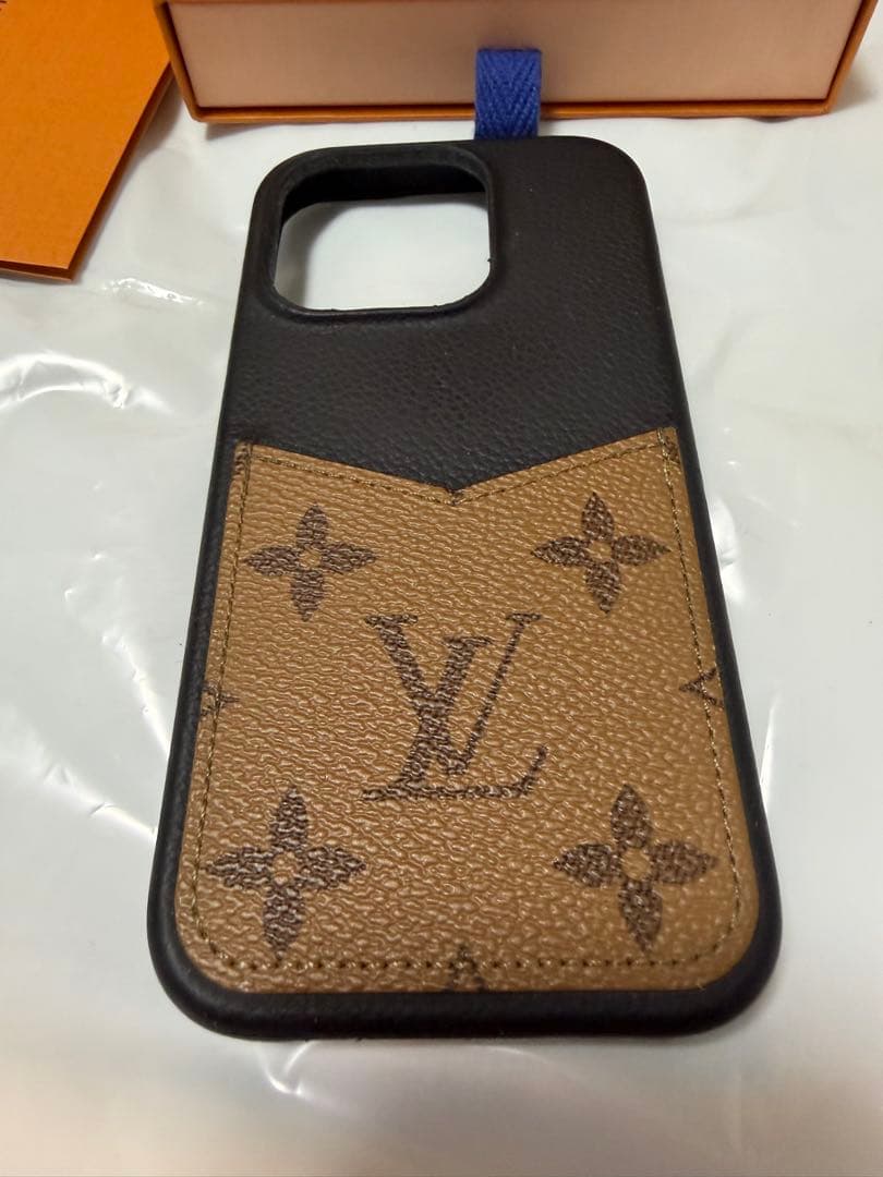 LOUIS VUITTON M82889 iPhone 15 Proケース