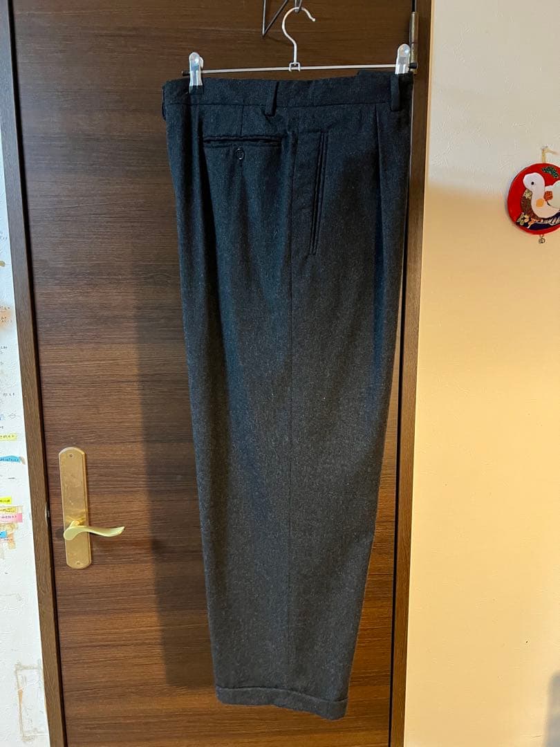 ジョルジオアルマーニ 黒タグ　カシミア混　ワイド