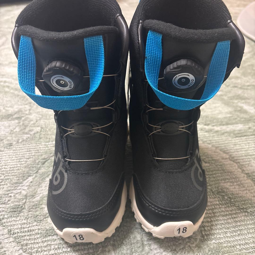 キッズ子供スノーボード　3点セット 板新品　ブーツ新品　　ビンディング中古
