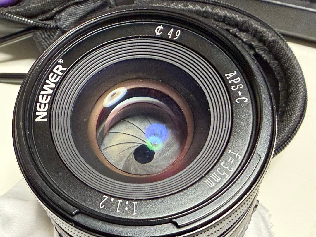 Neewer 35mm F1.2 Sony Eマウント用