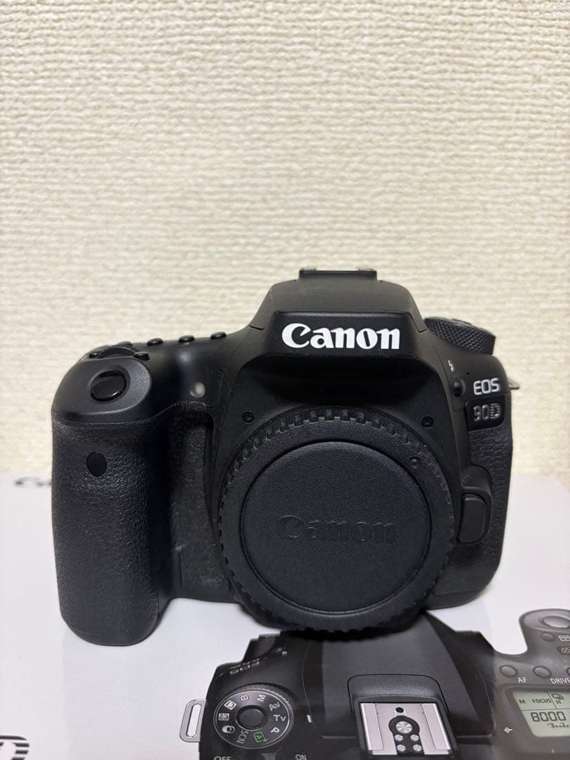 Canon EOS 90D 本体ボディと付属品