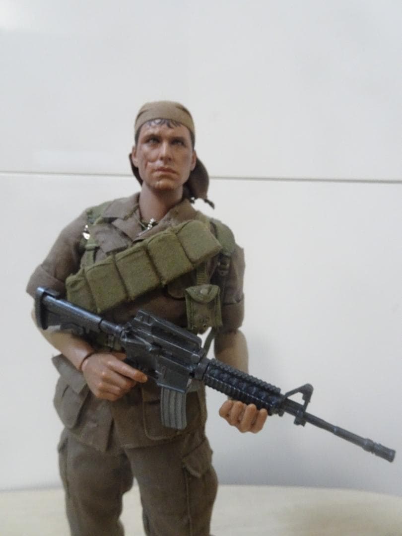 ホットトイズ ボブ・バーンズ軍曹 1/6スケール ルーズ