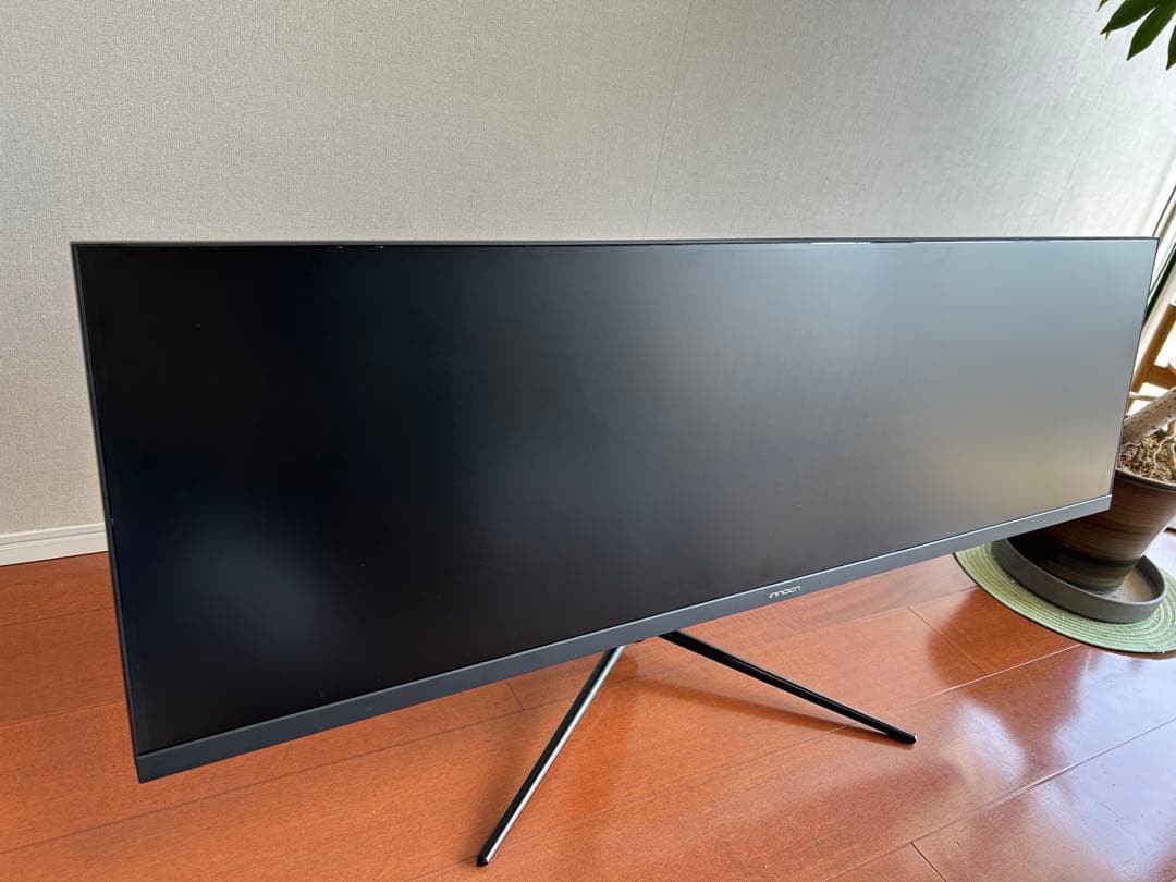 INNOCN 43.8インチ モニター　3840*1080 ウルトラワイド