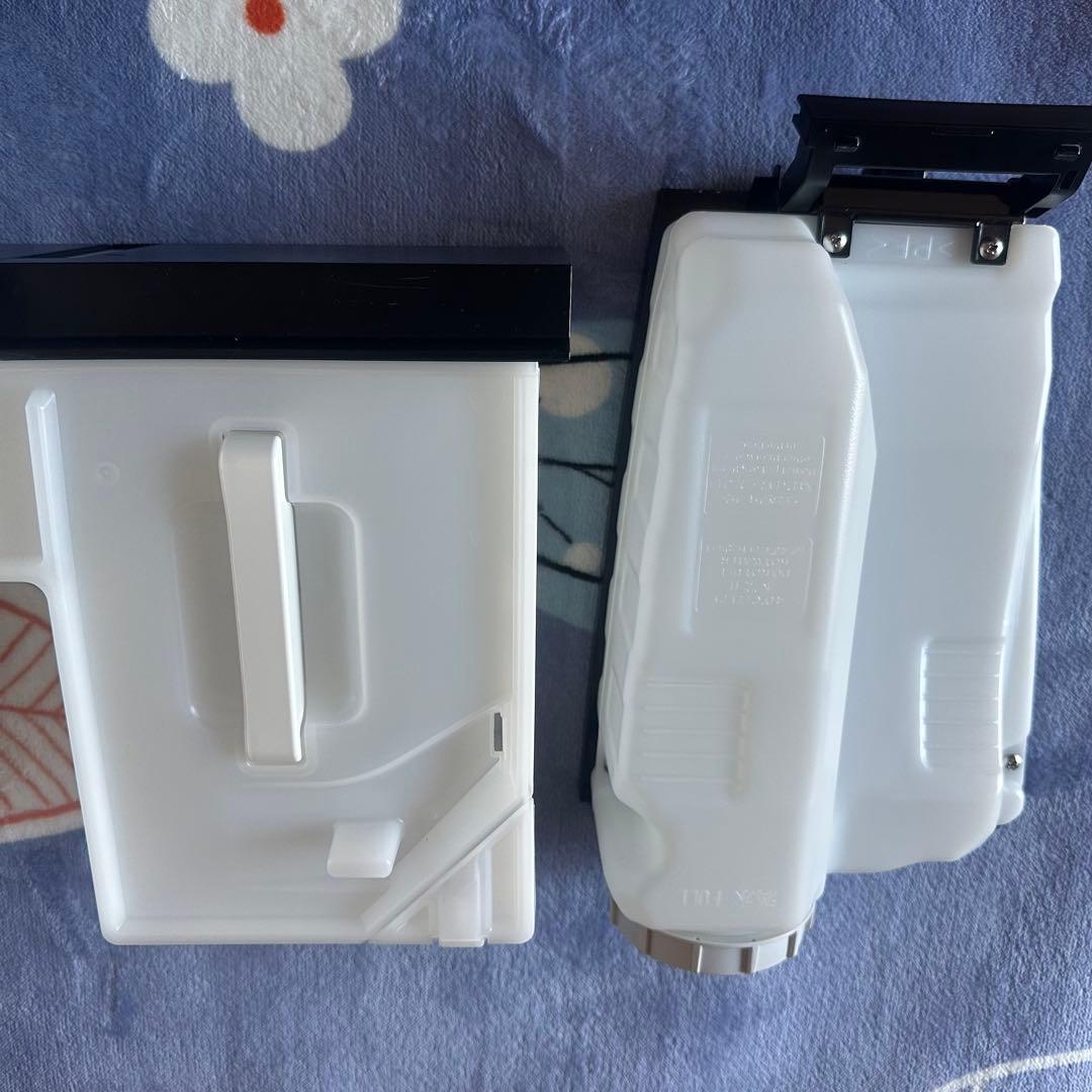 【美品】シャープ 除湿機 兼 加湿空気清浄機 KC-HD70-W