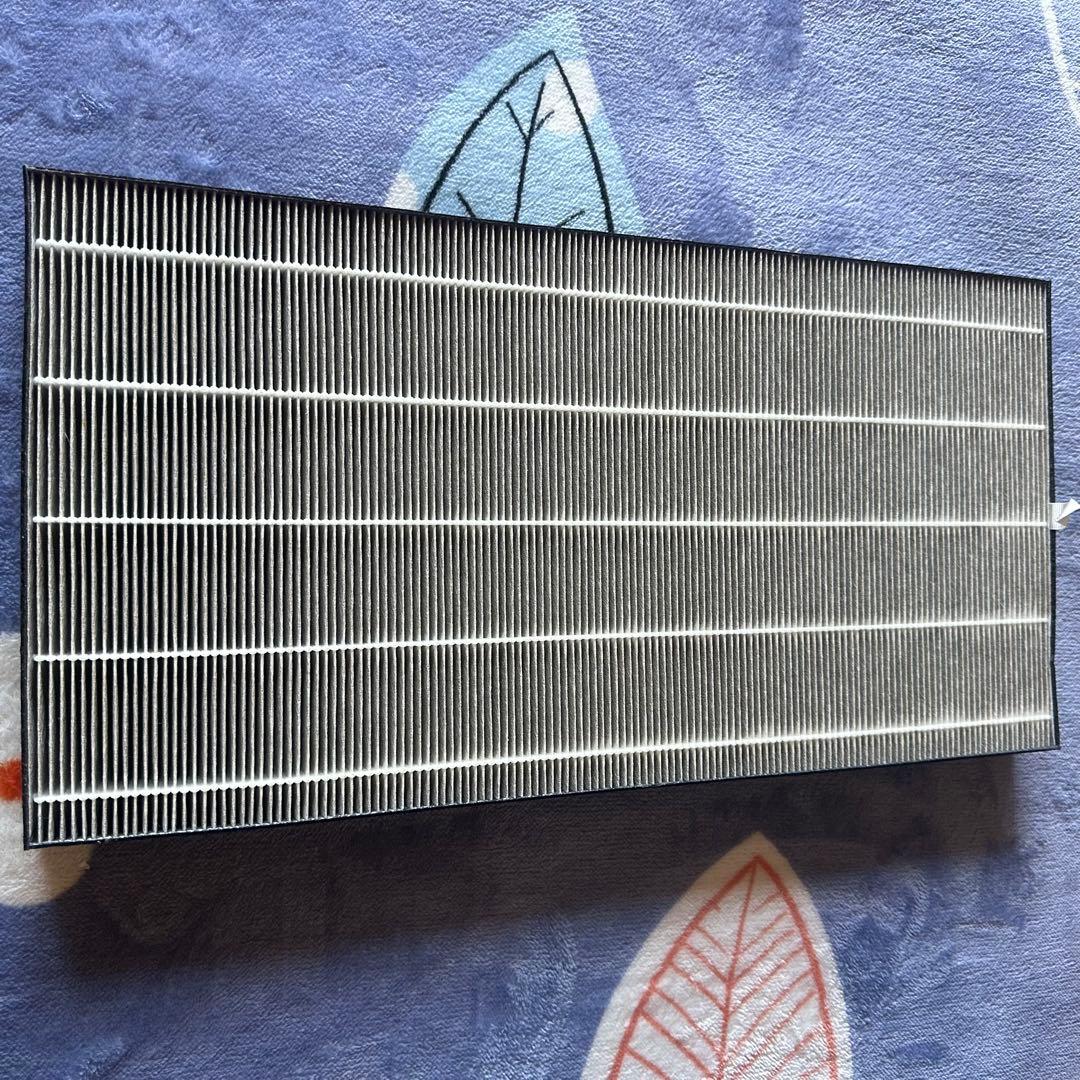 【美品】シャープ 除湿機 兼 加湿空気清浄機 KC-HD70-W