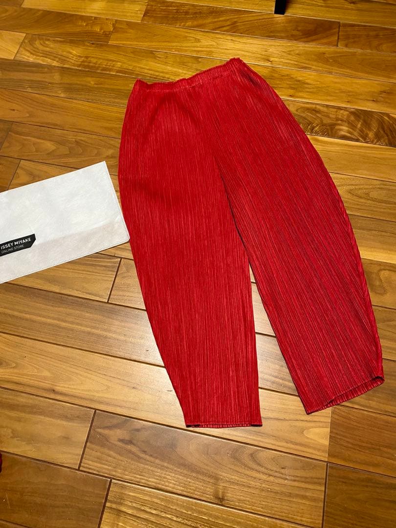 PLEATS PLEASE レッド プリーツ ガウチョパンツ