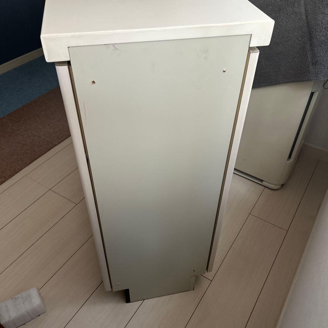 《お値下げ中》カウンター収納（白）