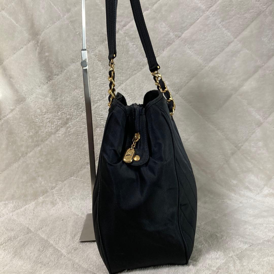 美品　ヴァレンティノ　チェーンショルダーバッグ　キルティング　インナーバッグ　黒