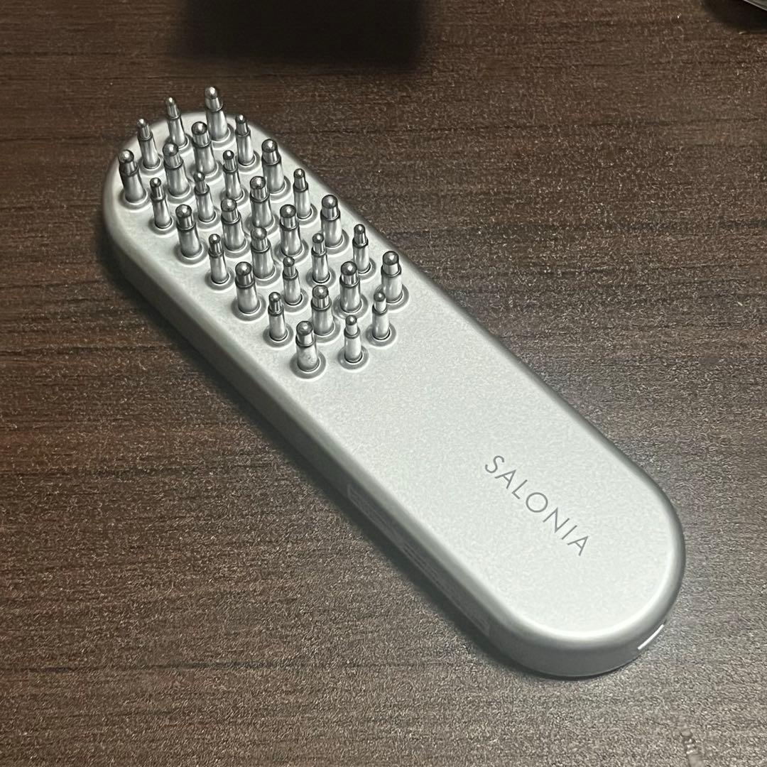 サロニア　EMS 美顔器　本体のみ