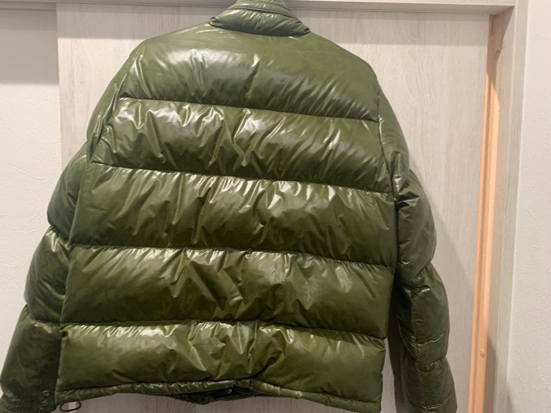 モンクレール　 ダウンジャケット EVEREST グリーン系　サイズ2