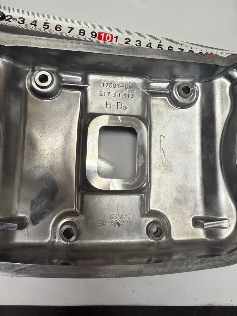 16年フォーティエイト　スポーツスター　純正パーツ