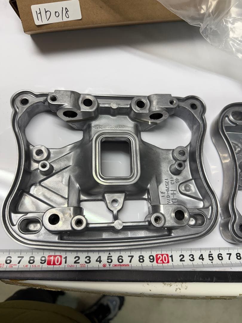 16年フォーティエイト　スポーツスター　純正パーツ