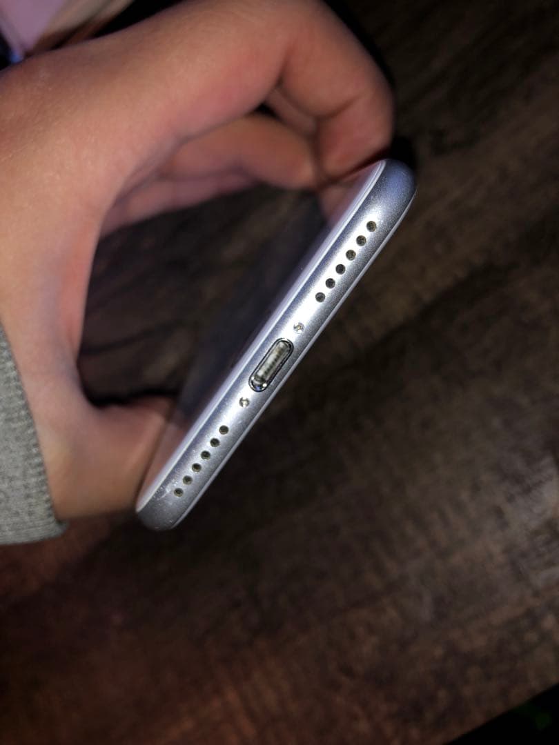 スマートフォン本体 iPhone 7 128GB