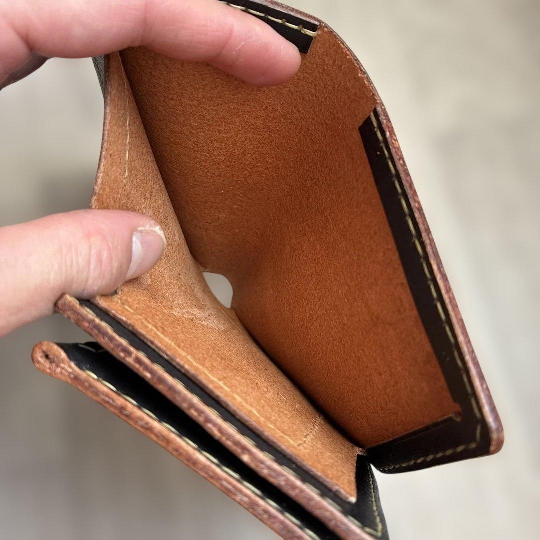 【茶芯ブラック】トラッカーウォレット　ミドル　真鍮　お札を折らずに収納　タイプA