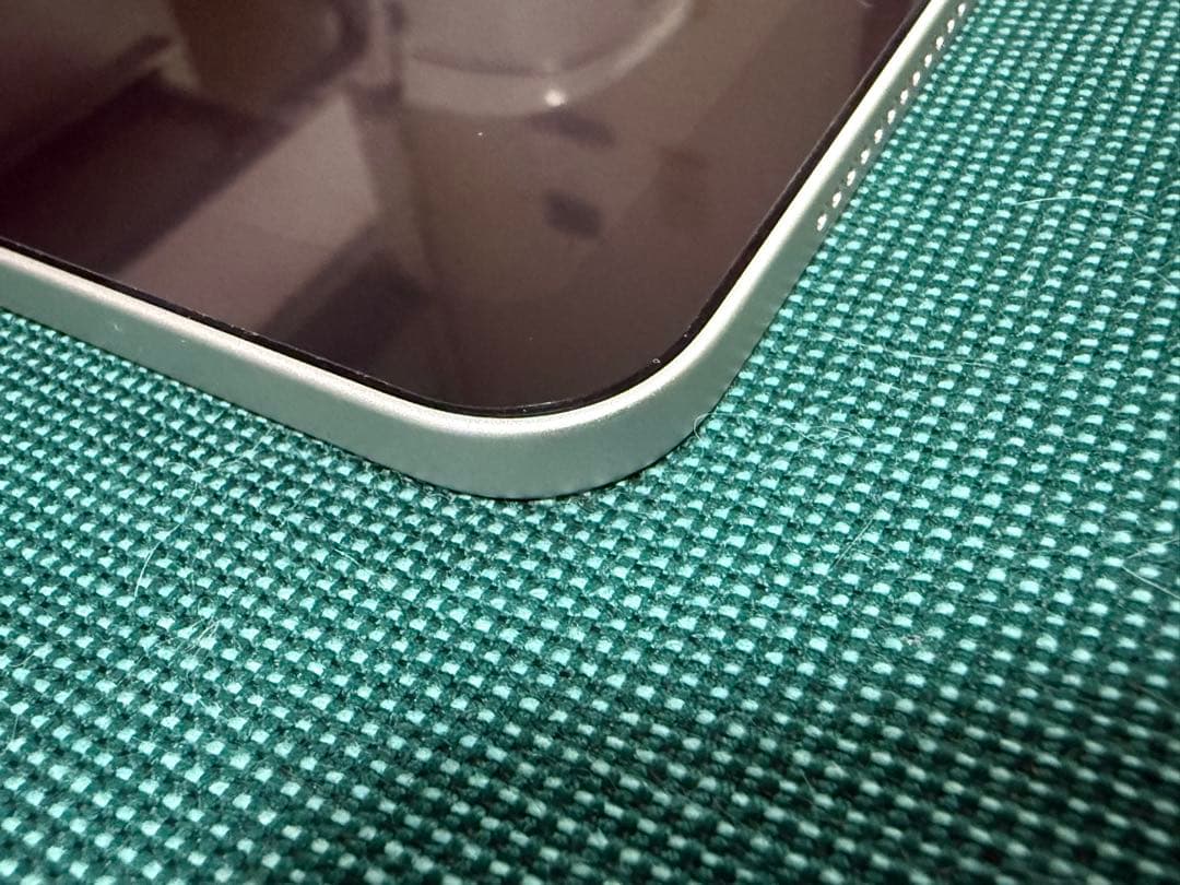 【美品】iPad Air 第5世代 64GB スターライト 箱充電器付 刻印あり