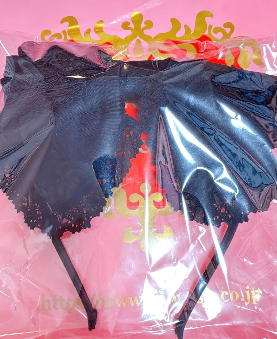 キャメロンカチューシャ（バーバリー）黒×黒