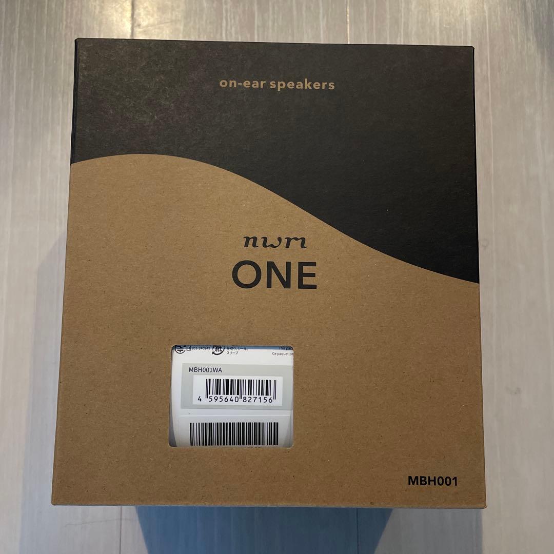 【新品未開封】 nwm ONE MBH001WA　ライトグレイ ヘッドホン
