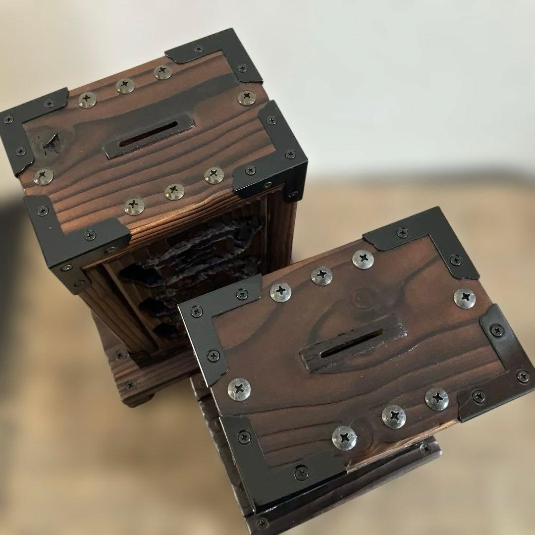 拘りのハンドメイド和風貯金箱(小型)と台座 ×2セット(鍵付き)