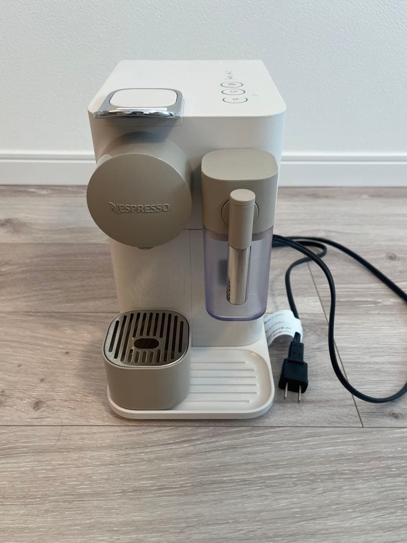 Nespresso エスプレッソマシン　ネスプレッソ