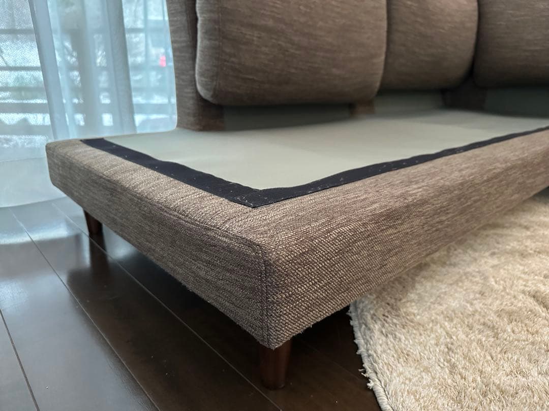 ニトリ　コンセント付き3〜5人掛けソファ