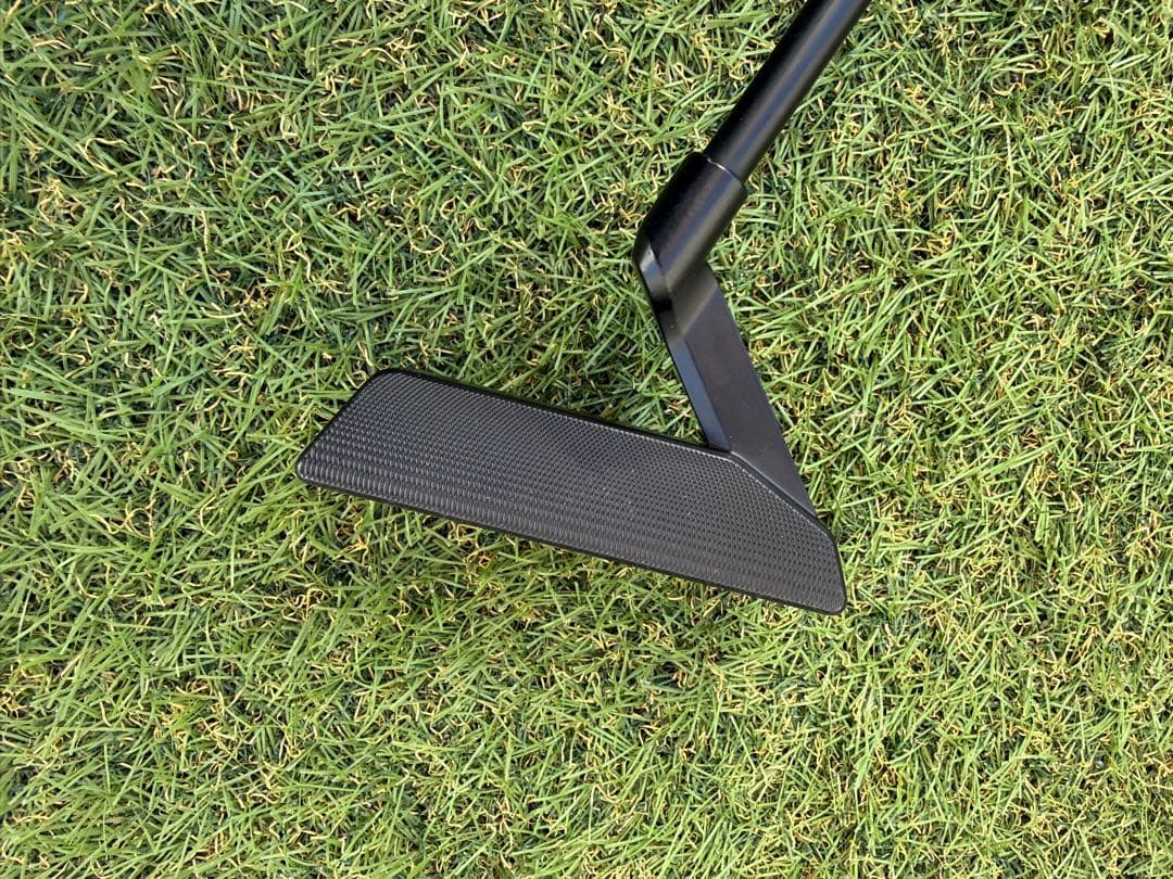 美品！クロスパットRED BLACK LABEL 34インチ 黒