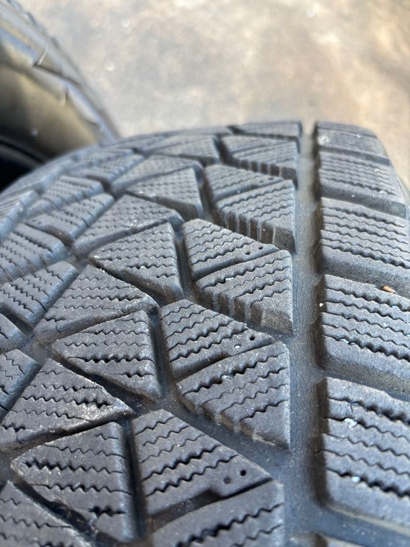 BLIZZAK DM-V2 タイヤセット 17インチ ホイール付き