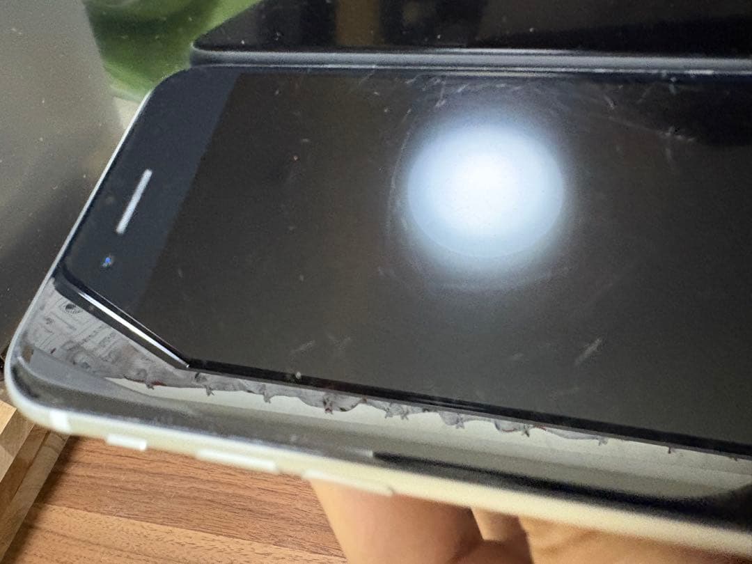 iPhoneSE 第２世代 128GB MXD12J/A