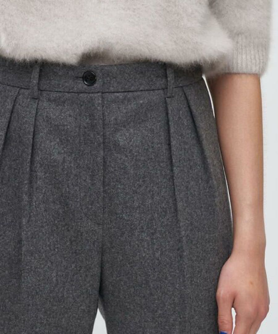 【デプレ トゥモローランド】ウール　フラノ　タック　テーパード　パンツ　グレー