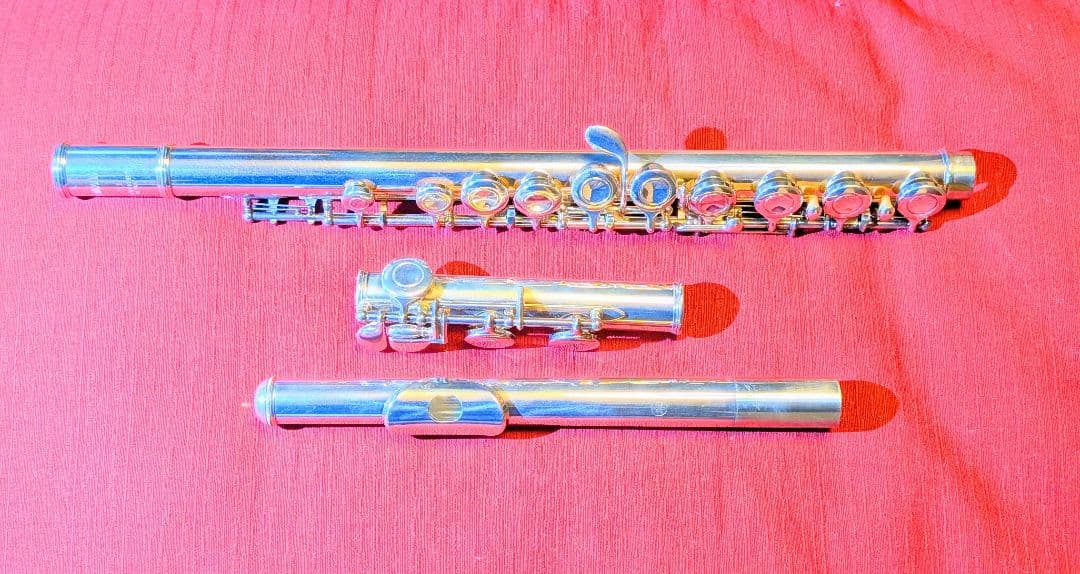 ぷ*ん様 YAMAHA 211 フルート　ケース付き