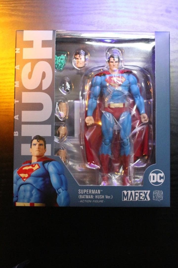 新品未開封MAFEX 117スーパーマン・ハッシュSUPERMAN