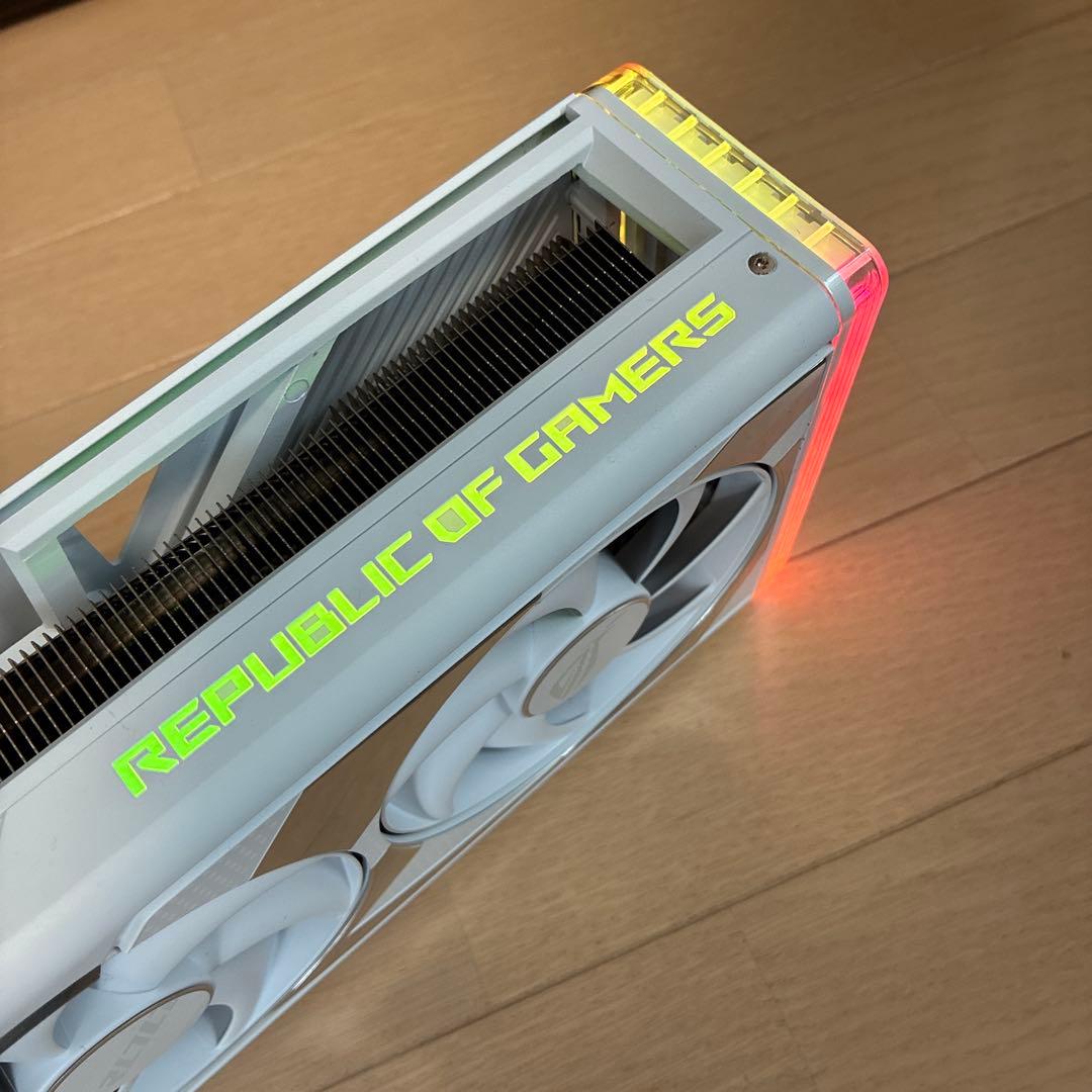 RTX 4090 ヒートシンク　ファン　バックプレート　LED ケーブル