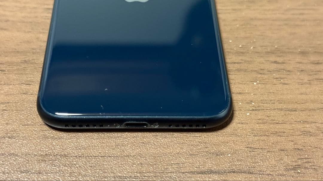 iPhone SE 第三世代 ミッドナイト 64GB