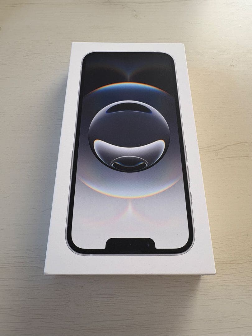 iPhone 16eホワイト