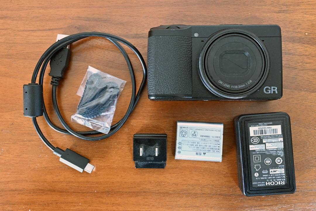 RICOH GR III 【ショット回数2181回】