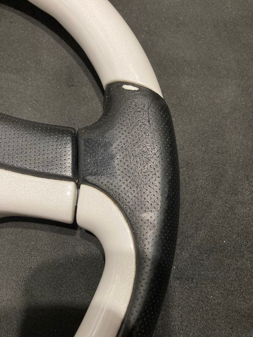 一*会様 FABULOUS ファブレス ステアリング ホワイト