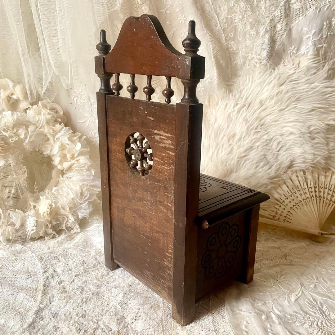 木製ドールチェア　ブルターニュ　ブルトン家具　収納付き　フランスアンティーク