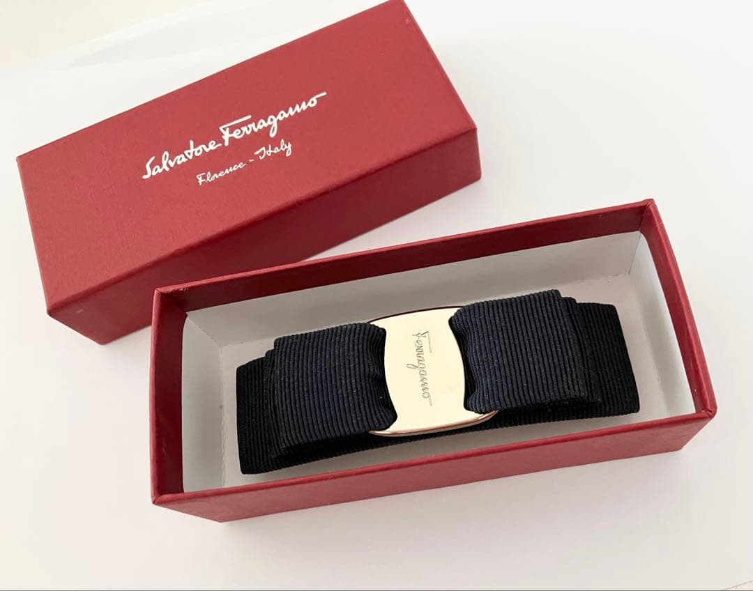 Salvatore Ferragamo フェラガモ リボンバレッタ