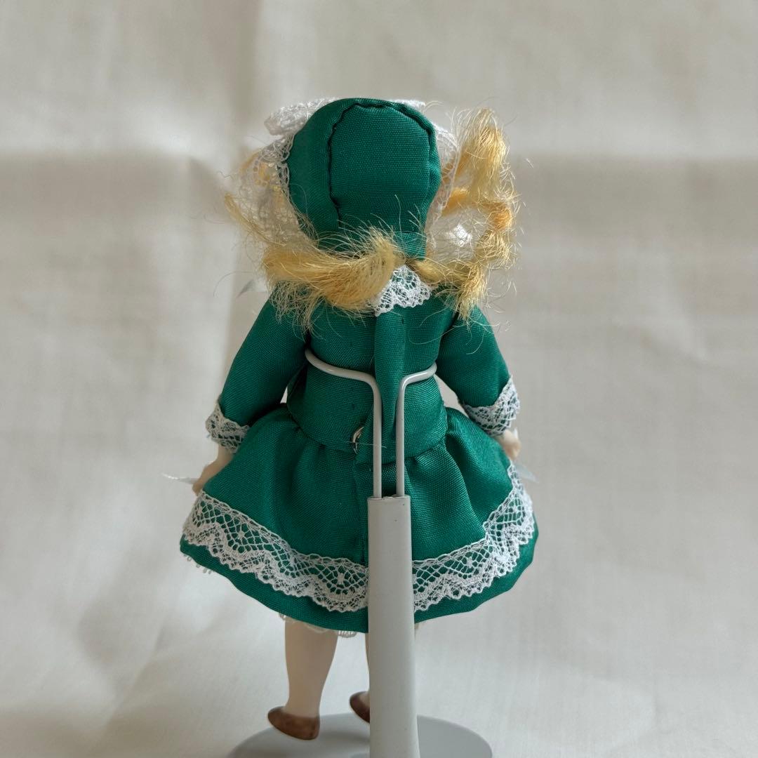 ミニチュアビスクドール　ミニョネット　身長11cm